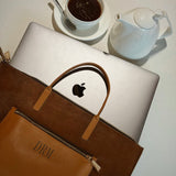 ÈLISE CASE